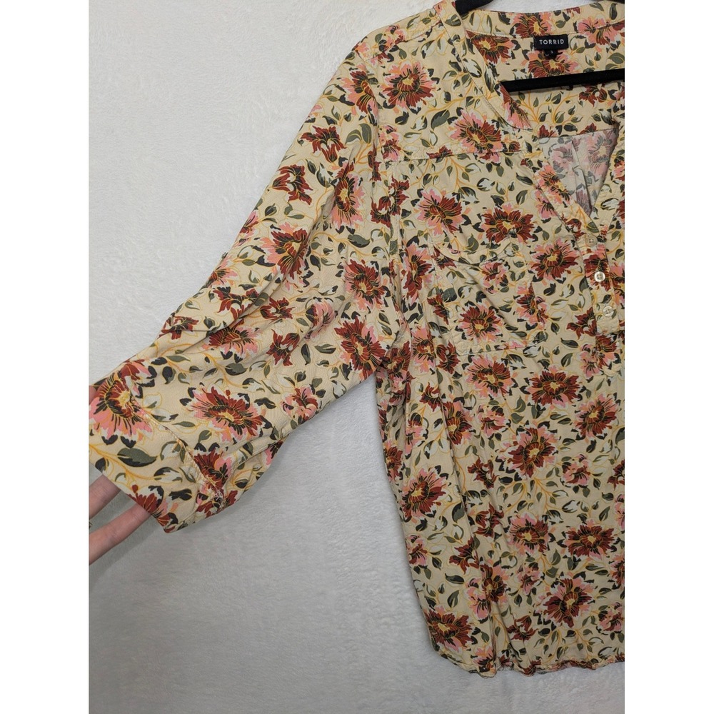Torrid Floral Print Boho Peasant Blouse Size 3 Rayon Romantic - Picture 6 of 8